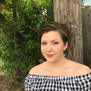 Meet your Posher, Cambria